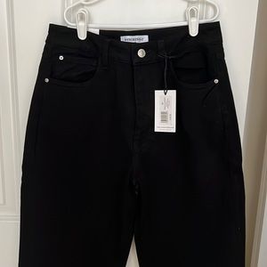 WeWoreWhat Mom Slit Straight Jean, comfort stretch Black